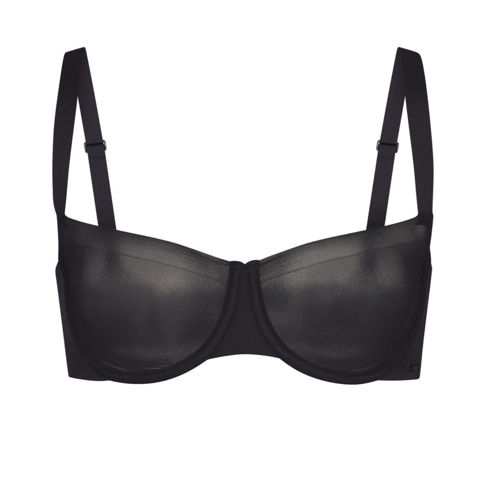 NWT SKIMS no show unlined balconette bra